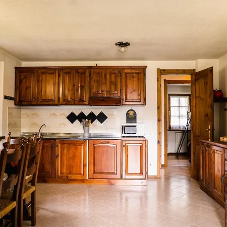 Aosta - - Rolland アパート ラ・トゥイール